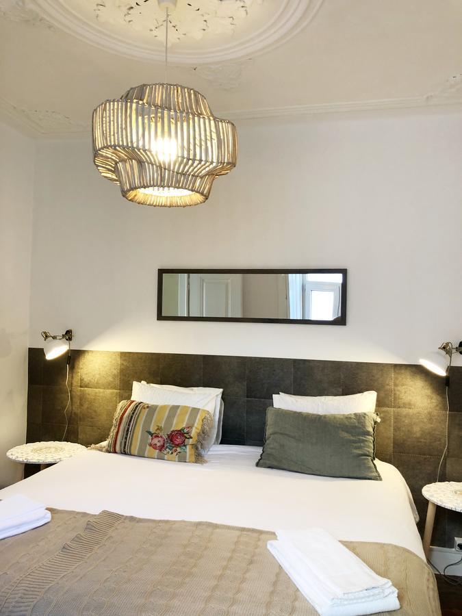 Remodeled Historic Apartment In Bairro Alto Lisbona Esterno foto